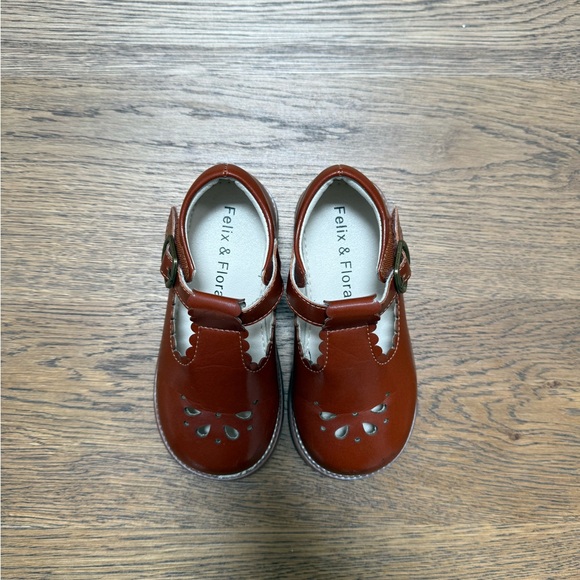 Toddler Mary Jane Dress Shoes - Picture 4 of 7